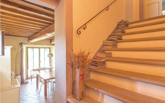 Podere Case Sparse