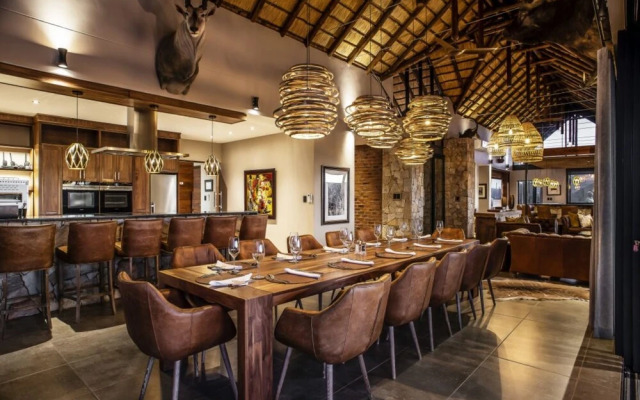 Ingwe Lodge