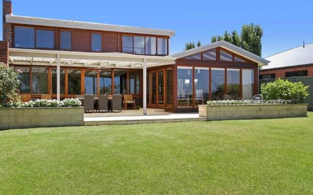 Lake House 61 Mulwala