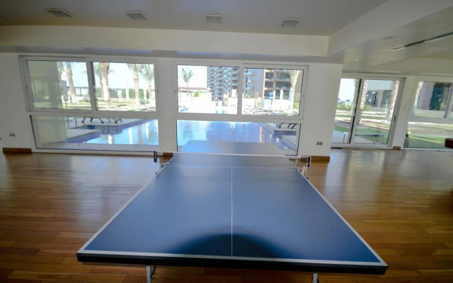 Frank Porter - Marina Residence 5