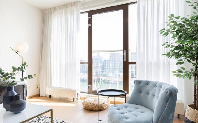 Attractive Apartment in Den Haag with Balcony near Beach