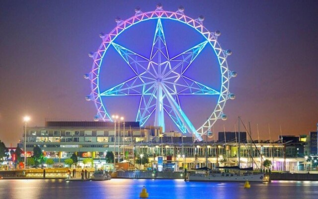 Melbourne City Centre Designer 2bedroom Apt Vme398