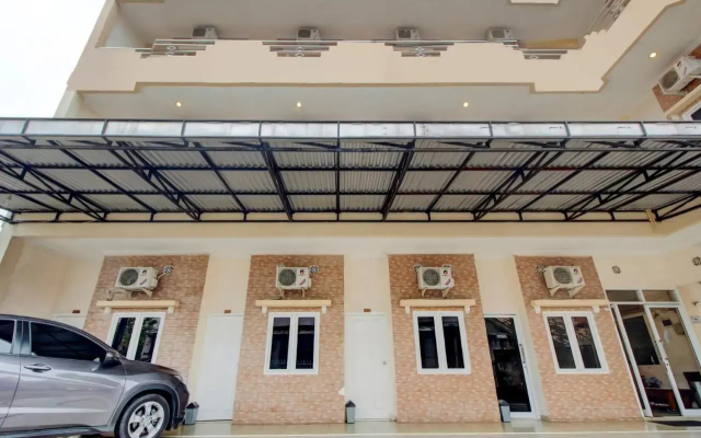 Kost Kartini Syariah By Oyo Room — Palembang