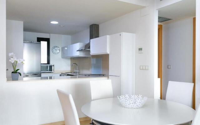 V011 - MARITIM - Roses