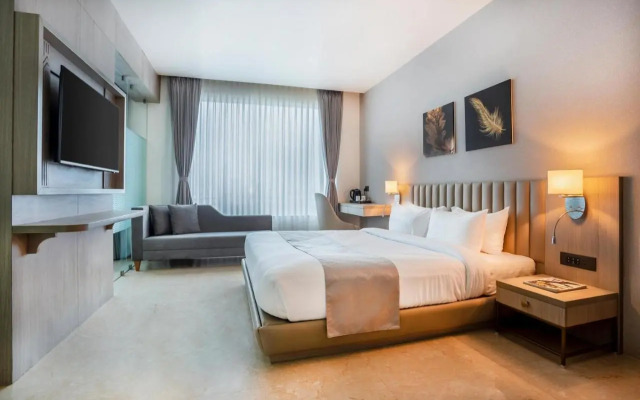 Hotel Venus Plaza - Near Delhi Airport