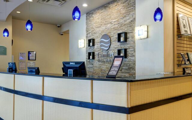 Comfort Inn & Suites Presidential - Downtown Little Rock
