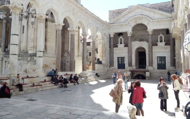 Upscale Apartment in Dalmatia With Terrace