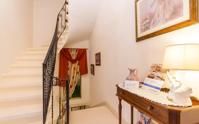 Madonnina Sunny Townhouse in Kalkara