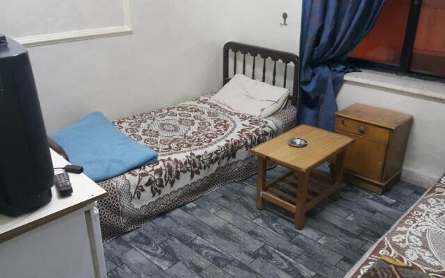 Al Adel Hostel