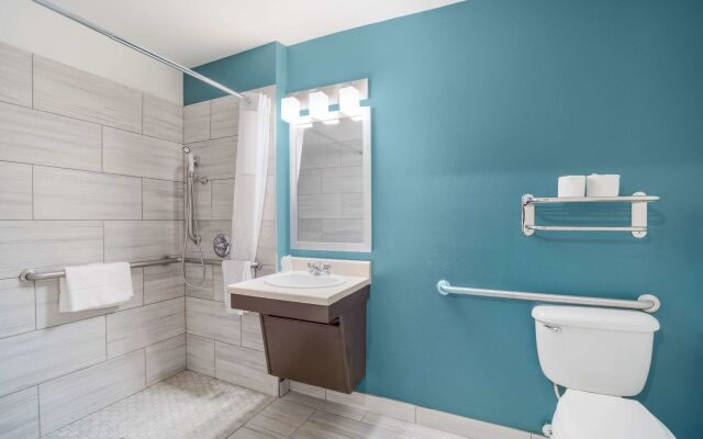 WoodSpring Suites North Charleston Airport I-526