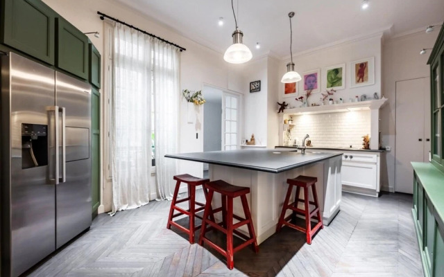 Luxury 5BR House Close to the Arc de Triomphe