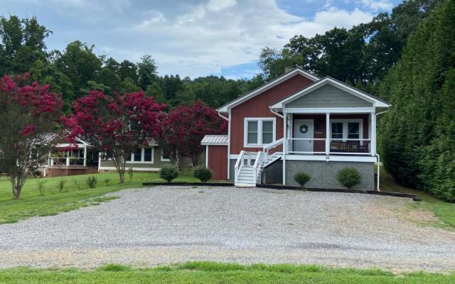The Farmhouse at Wolfehaven