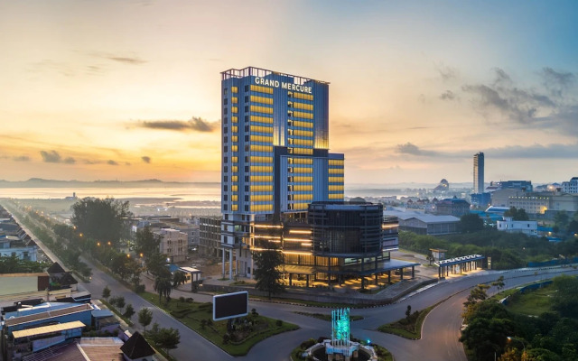 Grand Mercure Batam Centre