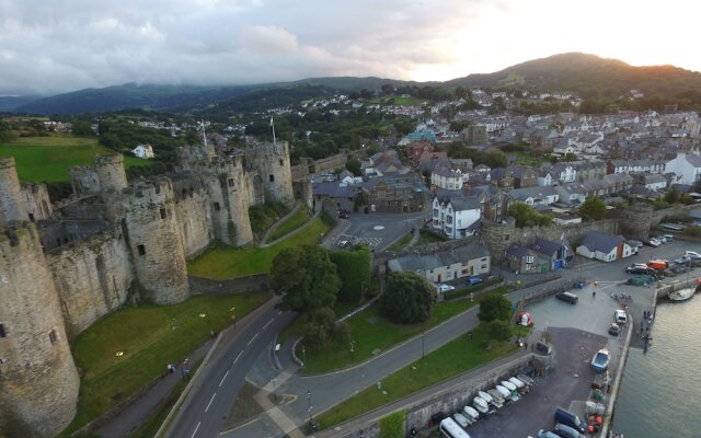 The Bridge - Y Bont - Conwy