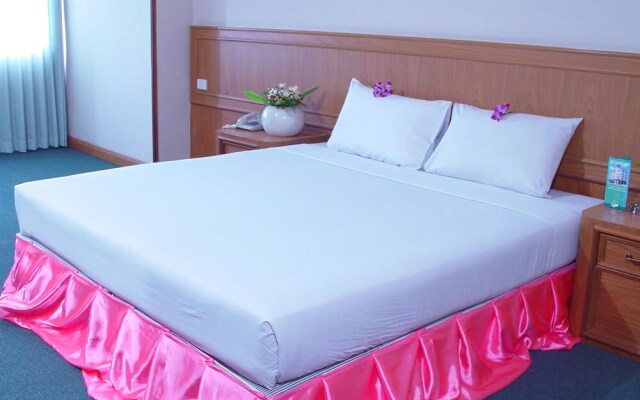 PathumThani Place Hotel