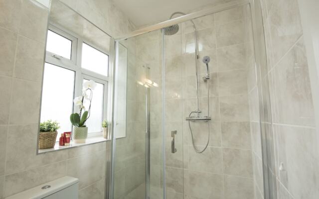 Putney Bridge Two Bedroom Apartments