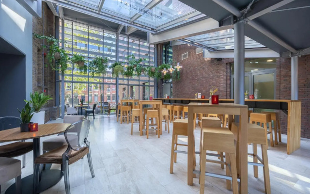 Leonardo Hotel Breda City Center