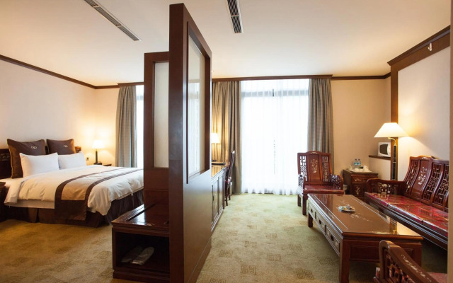 Rich Garden Hotel