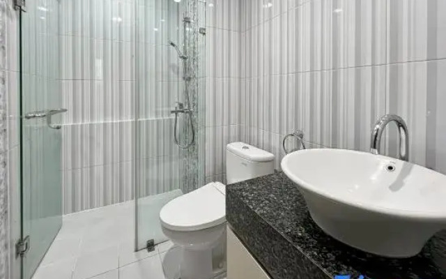 Luxury 3BR Kemang Village w/ Netflix, WiFi, Pool