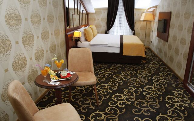 Grand Vuslat Hotel