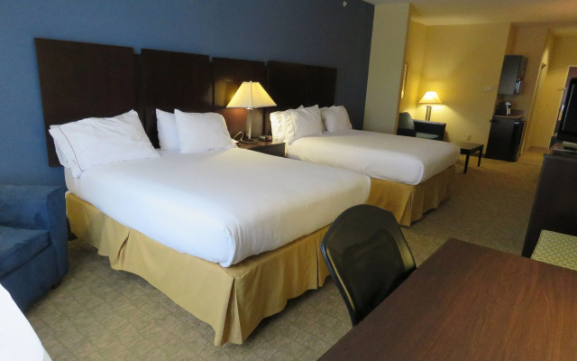 Holiday Inn Express Hotel & Suites Bartlesville by IHG