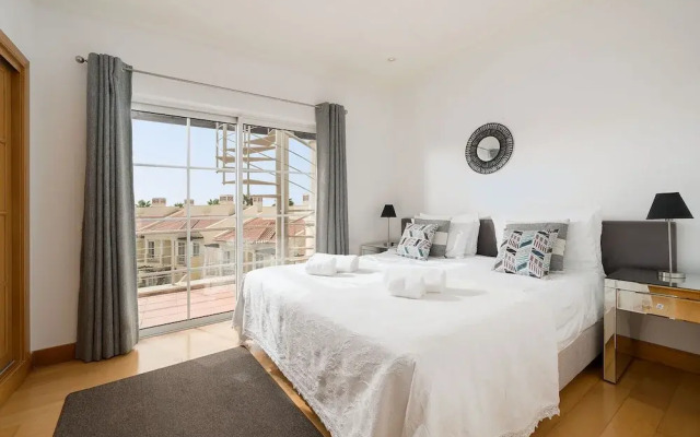 Vilamoura Garden Apartment by Homing