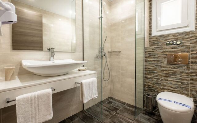 Lagaria Hotel & Apartments