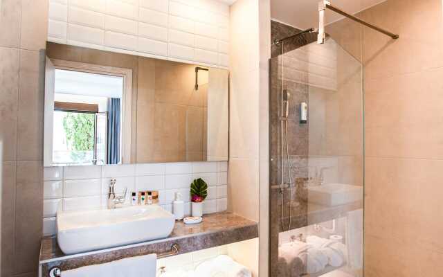 Acrotel Lily Ann Village