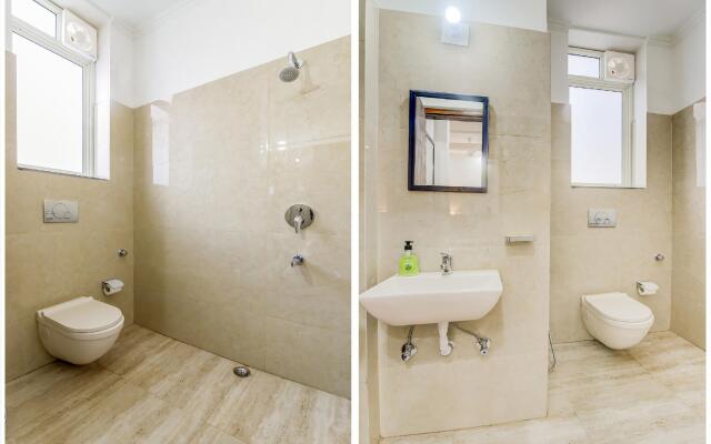 OYO 79204 Collection O SOUTH EX GOLDEN