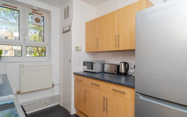 Bright 1 Bedroom Home W/balcony