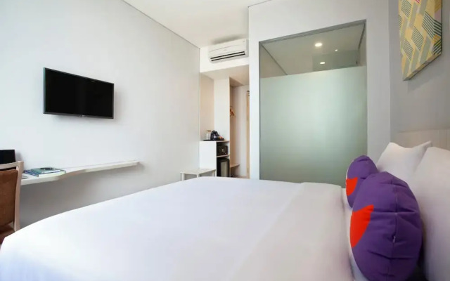 Fox Lite Hotel Cikarang