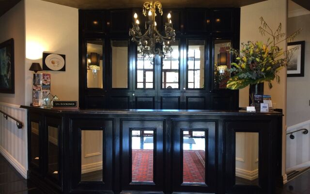 Echoes Boutique Hotel and Restaurant