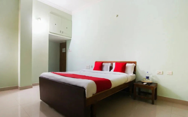 Hotel Srn by OYO Rooms
