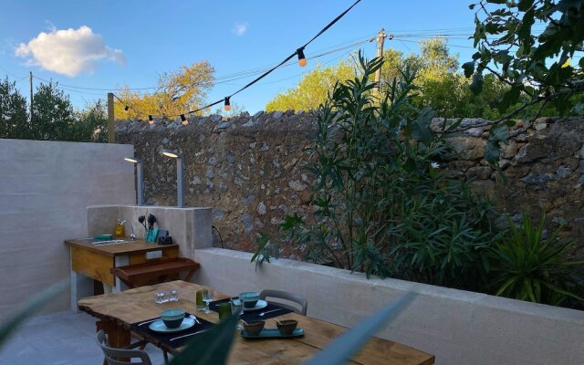 Tipi Lounge and breakfast