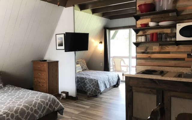 Calm Waters Cabin Resort