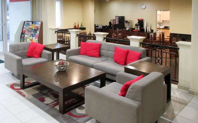 Quality Suites Atlanta Airport East