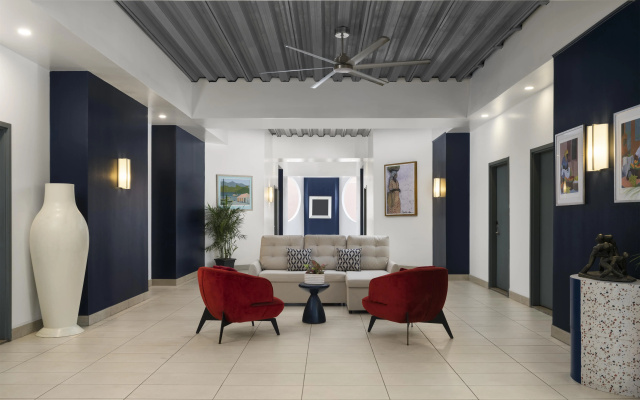Commodore Suites, SureStay Collection by Best Western