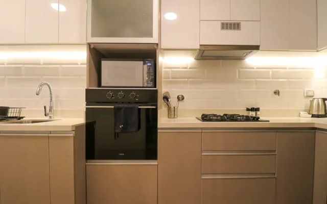 w Monochromatic 2BR w Terrace in Miraflores