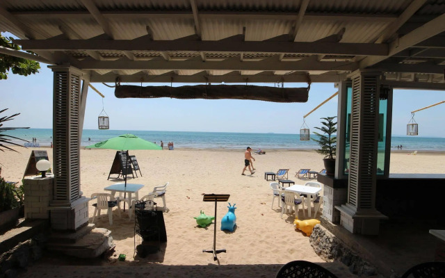 Diamond Sand Palace