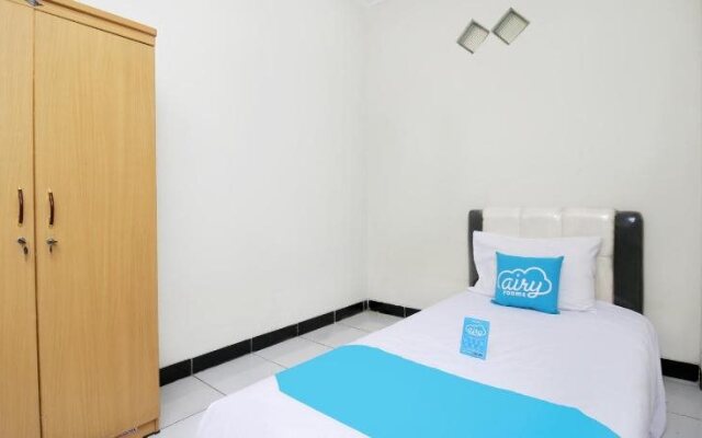 Ratu Residence Syariah by OYO Rooms