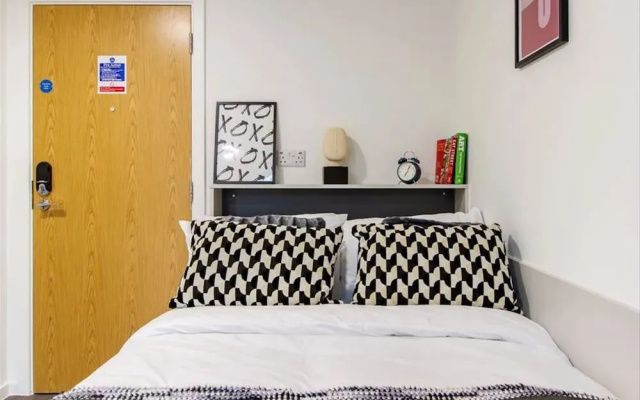 Ensuite Rooms STUDENTS Only - CANTERBURY - Campus Accommodation