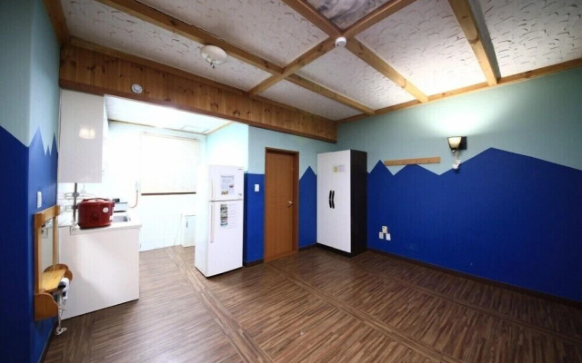 Jangseung Park Pension