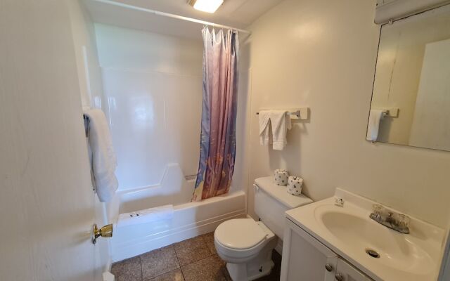 Flagship Motor Court