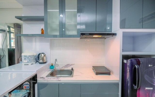 Nice And Comfortable 2Br Apartment At Royal Olive Residence