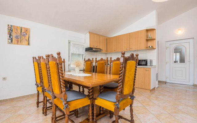 Seaview Apartment Varga 3