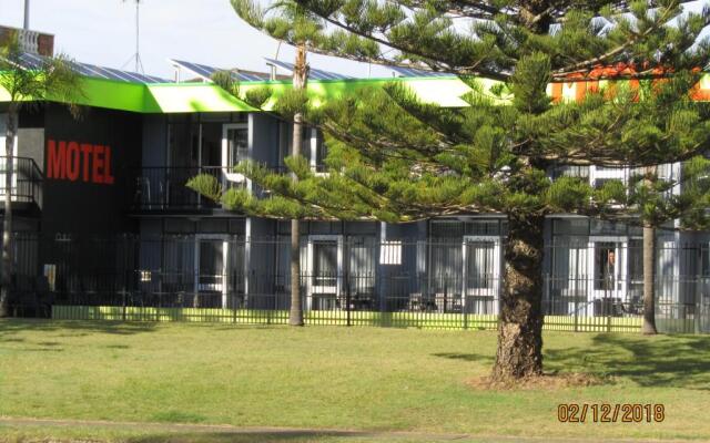 Le George Motel