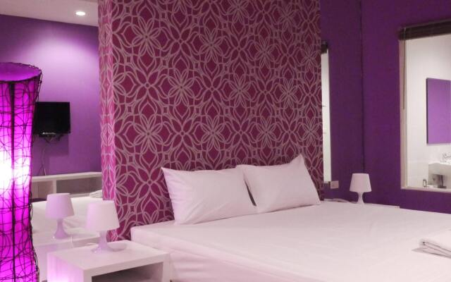 Bed Berry Huahin Resort