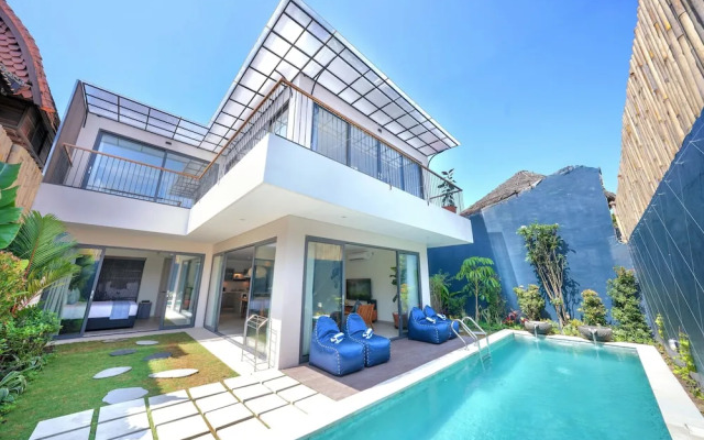 Twin Villas Drupadi 8Br Seminyak