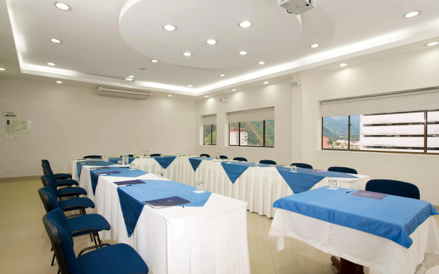 Hotel Dann Combeima