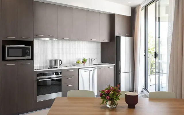 Quest Ballarat Station